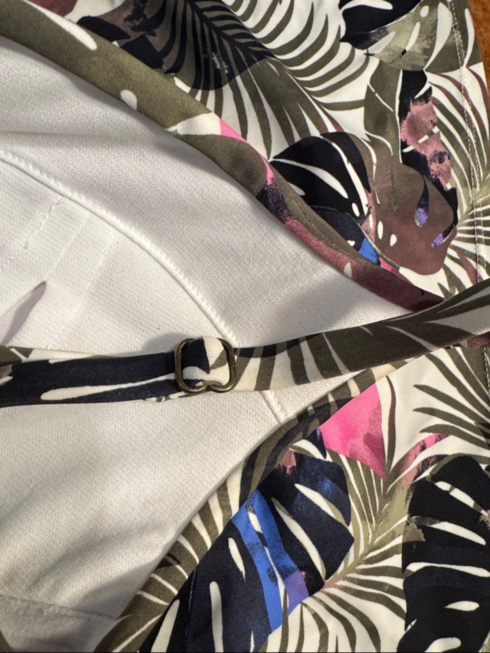 Island Escape Tropical Leaf Swim Camisole in Pink, Olive & Black sz. 12 - Picture 5 of 5